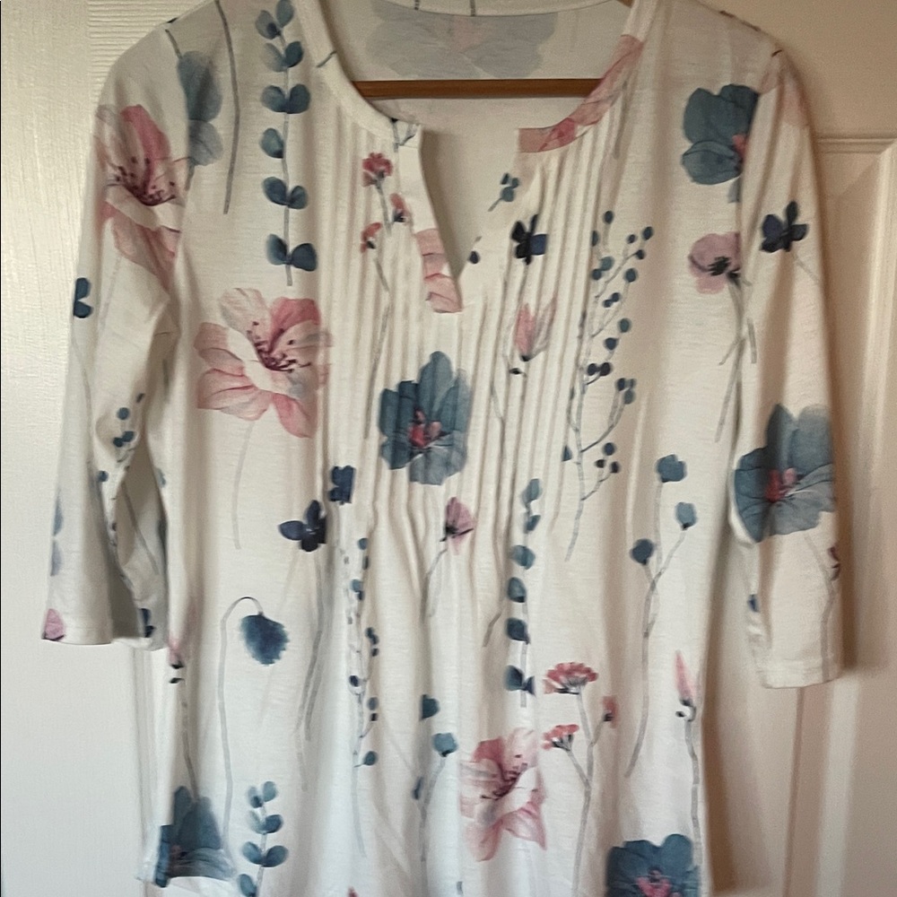 Floral Print Women's Top - White and Pink